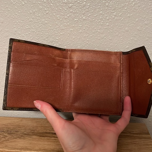 Louis Vuitton wallet - Picture 5 of 9